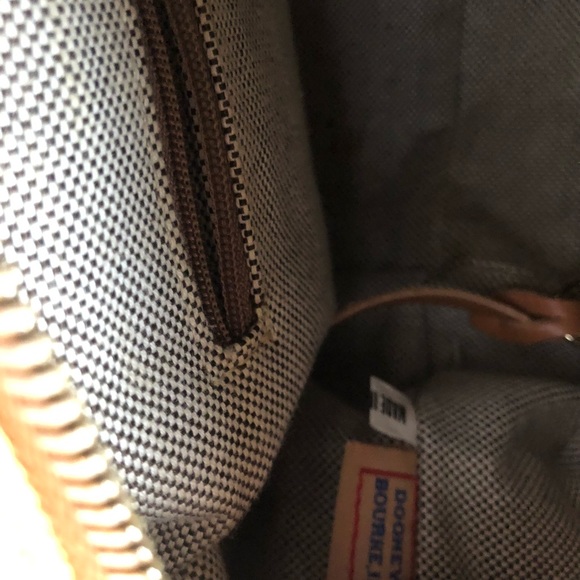 Dooney and Bourke yellow logo handbag - Picture 2 of 6